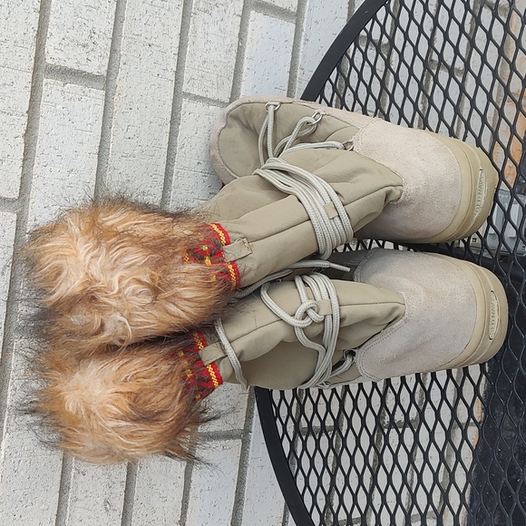 Brown Boots - Picture 10 of 12